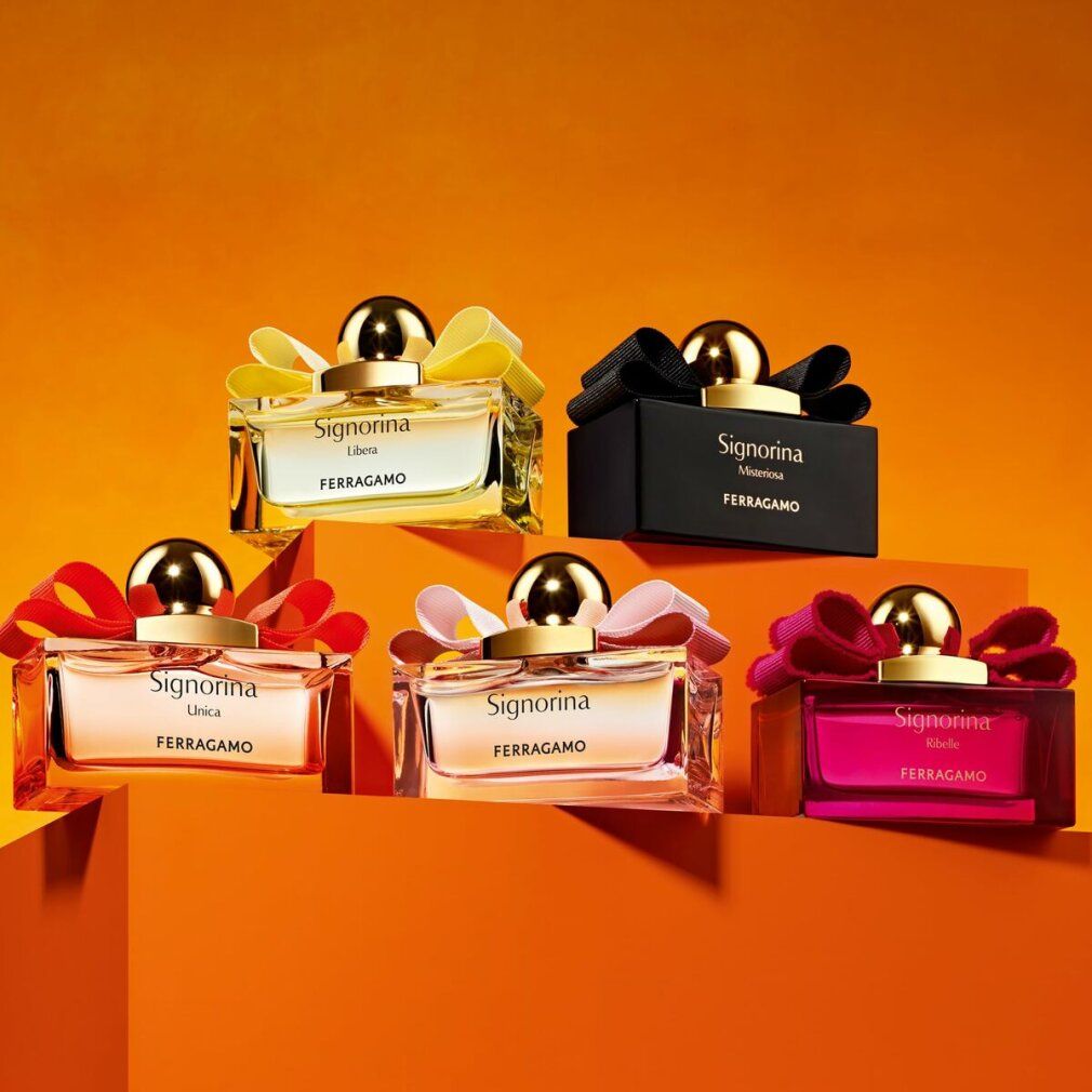 Cinque flaconi Salvatore Ferragamo Signorina Eau de Parfum di vari colori.