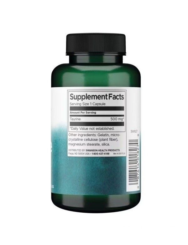 Retro di una bottiglia verde. Etichetta con informazioni nutrizionali. Contiene taurina, 500 mg per porzione.