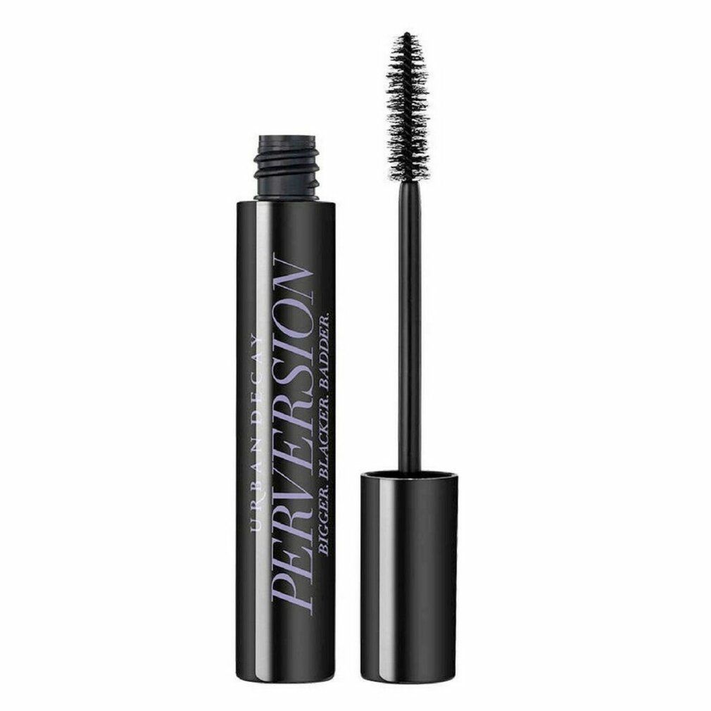 Tubo di mascara nero con spazzola. Scritta: Urban Decay Perversion. Testo: Bigger, Blacker, Badder.