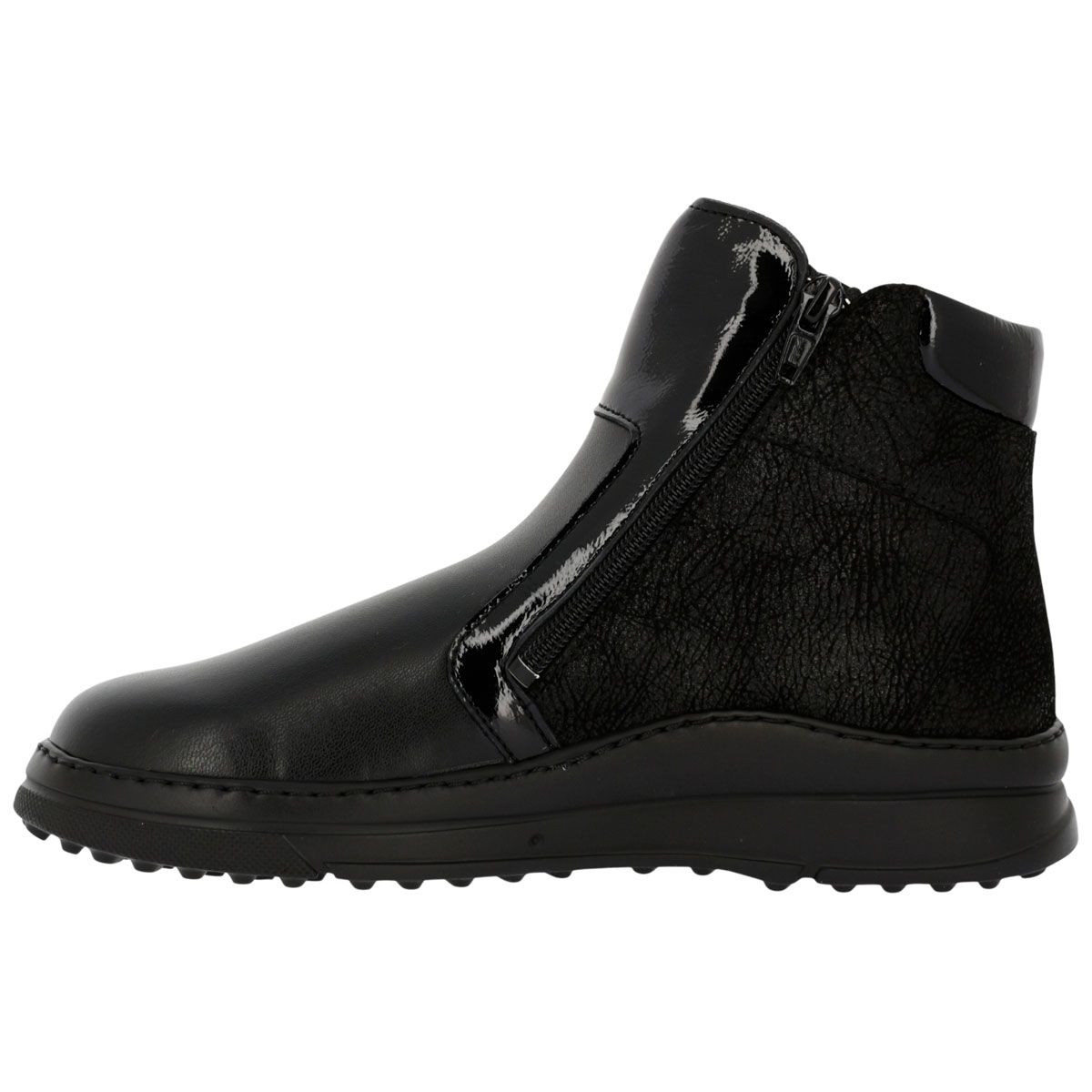 Stivale nero con zip e dettagli lucidi. Zip laterale, suola piatta. Forma di scarpa comoda.