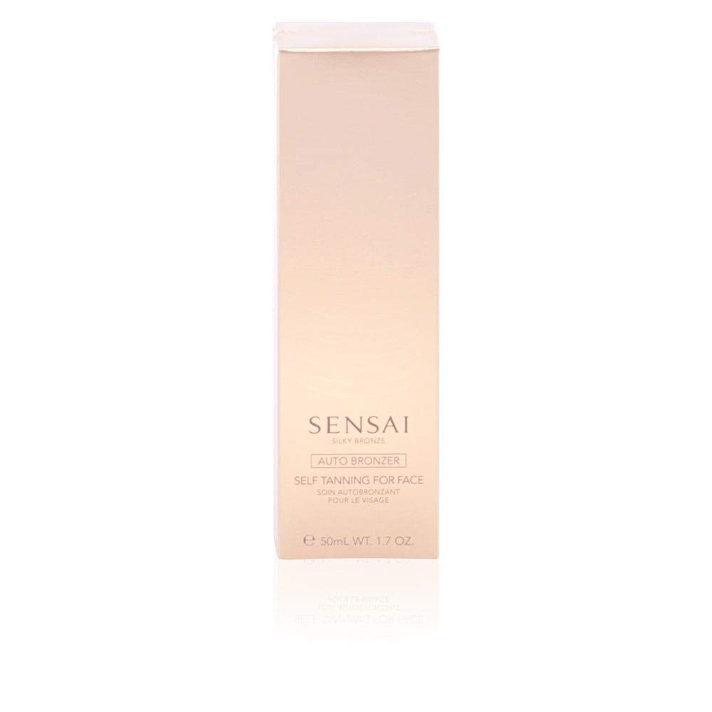 Confezione beige. Scritta Sensai, Auto Bronzer, Self Tanning for Face. In basso: 50ml, 1.7 OZ.