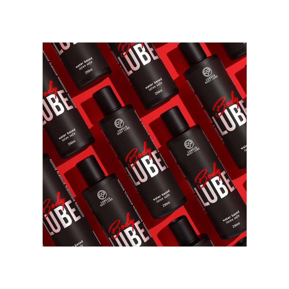 Più flaconi con tappo a ribalta. Scritta: Body LUBE. A base d'acqua, senza lattice. 250ml. Sfondo rosso.