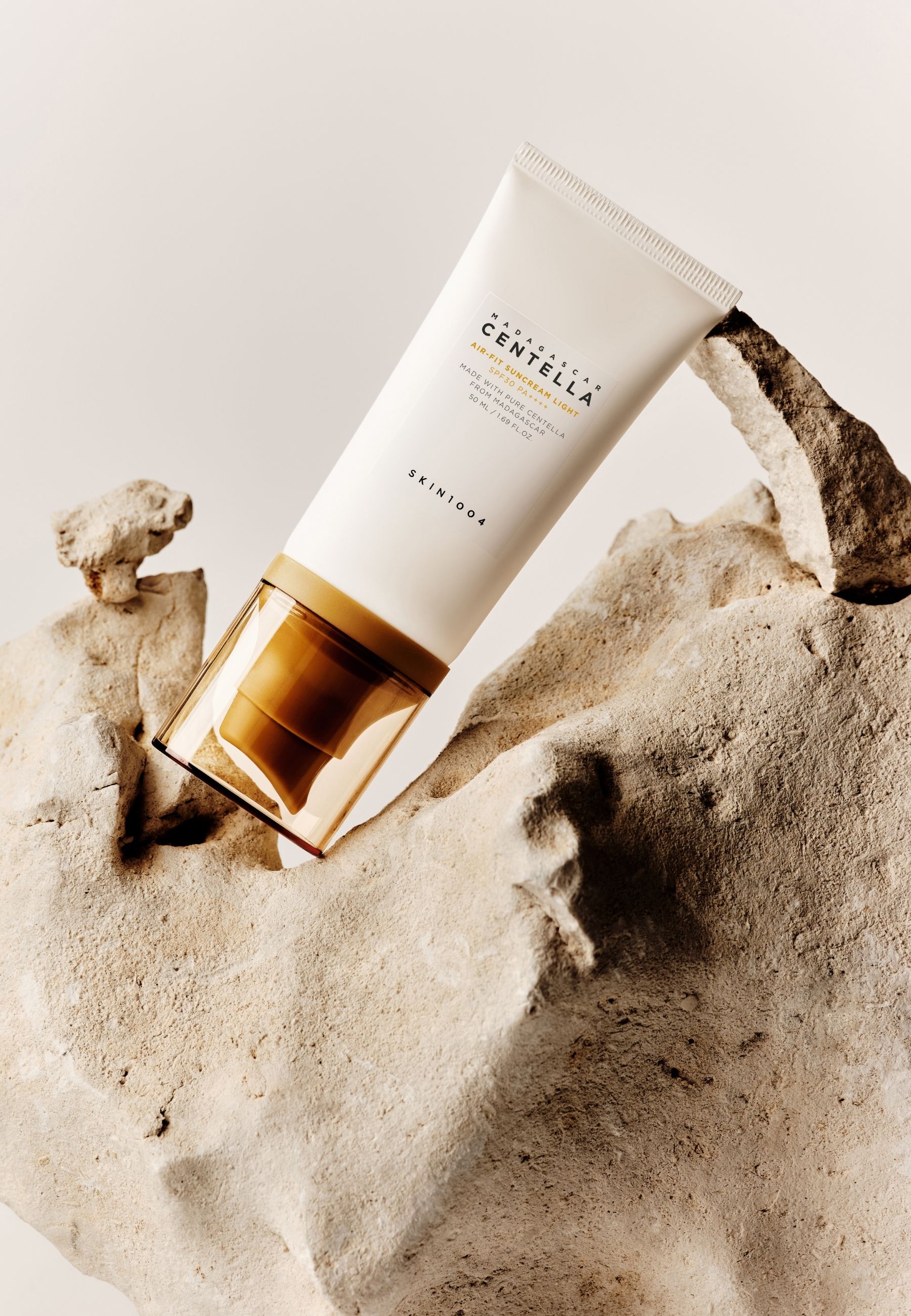 SKIN1004 Madagascar Centella Air-Fit Suncream Light
