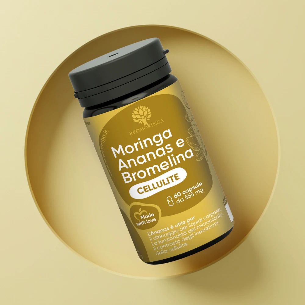 Bottiglia RedMoringa CELLULITE in una ciotola gialla. Testo: Moringa Ananas e Bromelina.