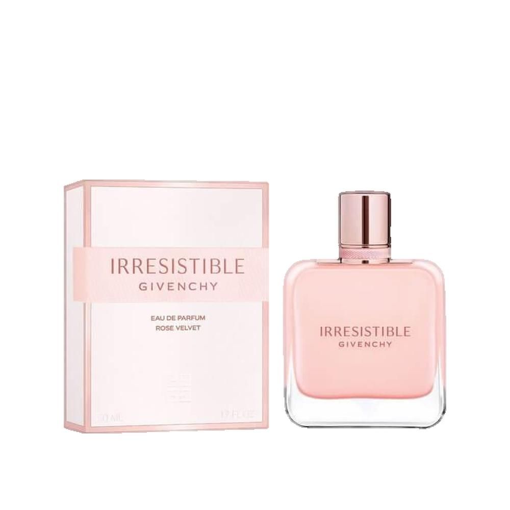 Flacone rosa e confezione. Scritta "Irresistible Givenchy Eau de Parfum Rose Velvet". Flacone con tappo color oro rosa.