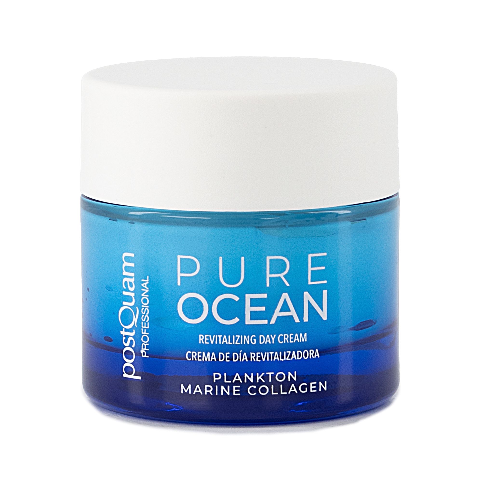 Vasetto di crema blu con coperchio bianco. Scritta: PURE OCEAN, Revitalizing Day Cream, Plankton Marine Collagen. Marchio: Postquam.