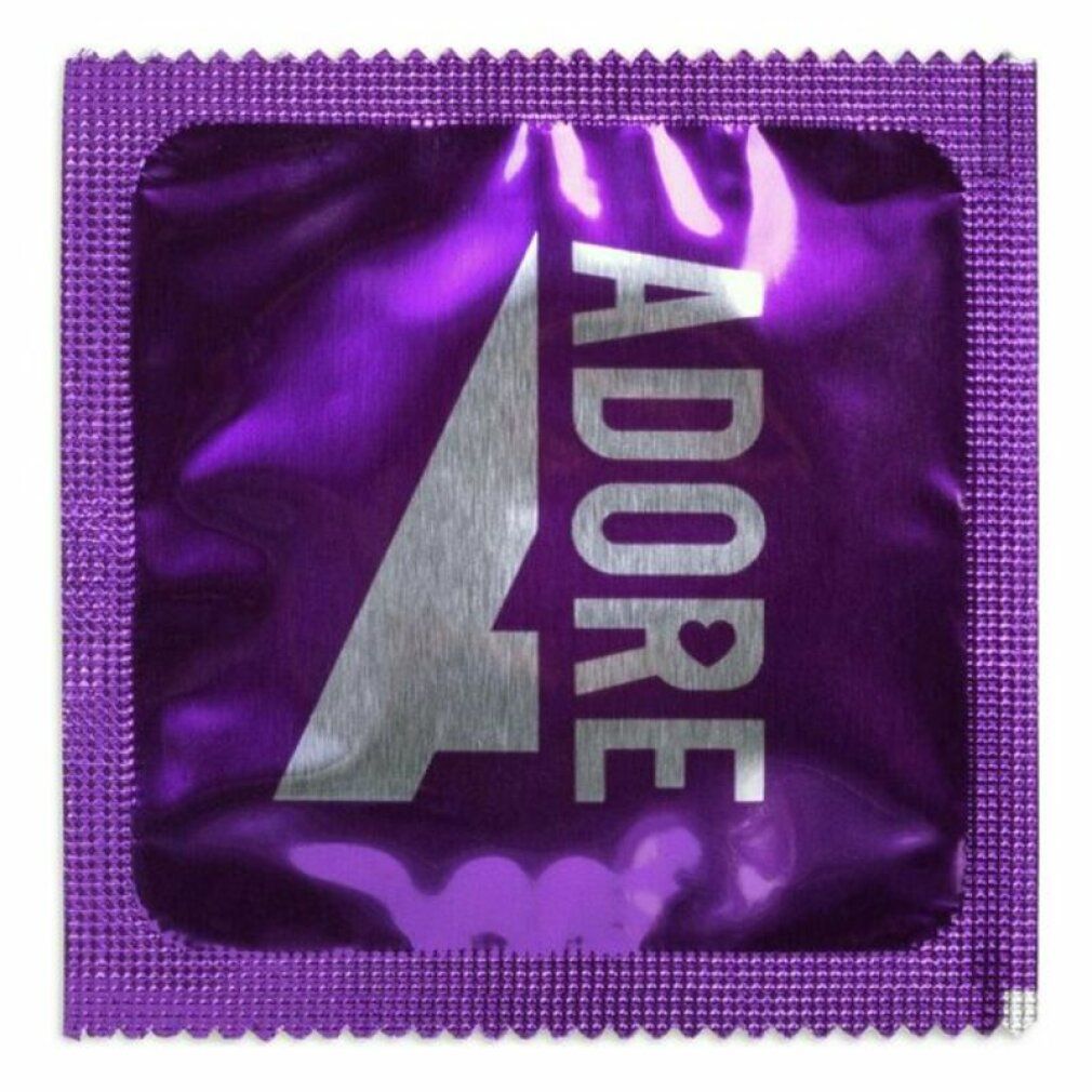 Confezione singola di preservativo. Pellicola viola con logo e scritta Adore.