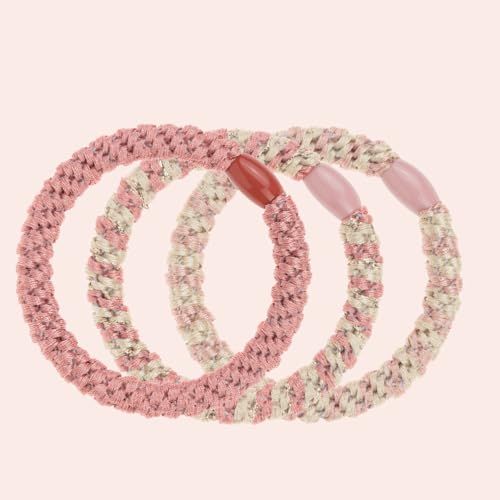Tre elastici per capelli rosa e beige. Ognuno ha una forma ovale e un connettore in plastica rosa.