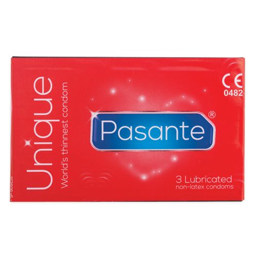 Confezione rossa "UNIQUE" e "Pasante". Contiene 3 preservativi. Marchio CE. "World's thinnest condom". Preservativi non lattice.