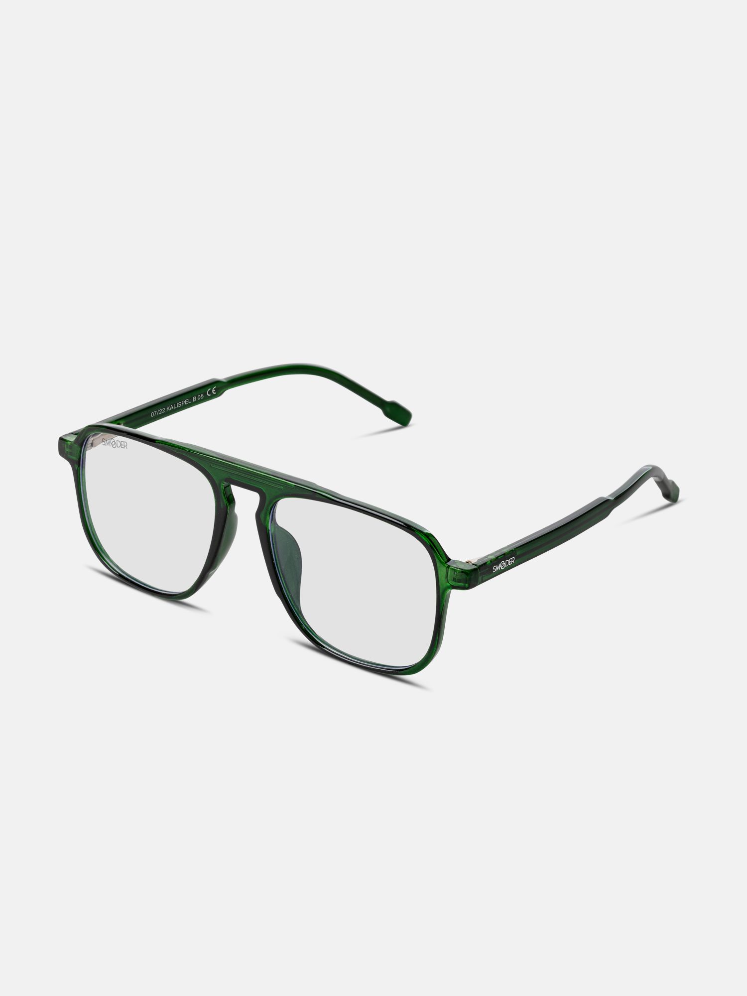 Occhiali verdi con lenti quadrate. Montatura con barra superiore. Marchio visibile sull'asta.