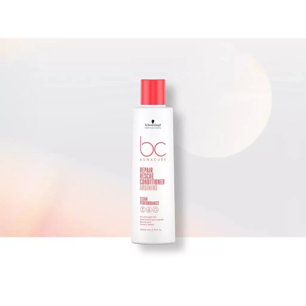 Flacone con tappo rosso. Scritta: Schwarzkopf Professional, bc Bonacure, Repair Rescue Conditioner Arginine. Su sfondo chiaro.