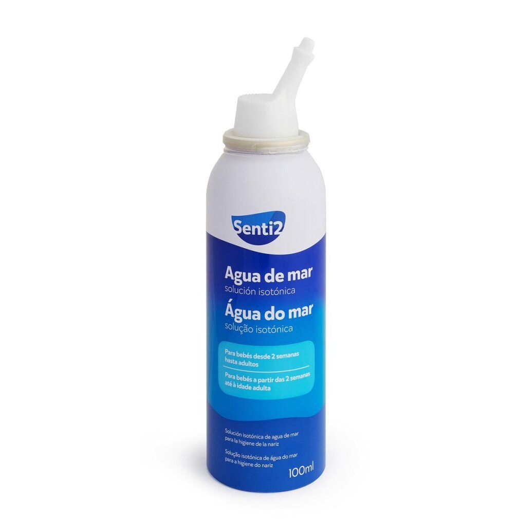 Flacone spray nasale. Scritta: Agua de Mar, Senti2. Soluzione isotonica. Flacone bianco, etichetta blu. Per bambini da 2 mesi.