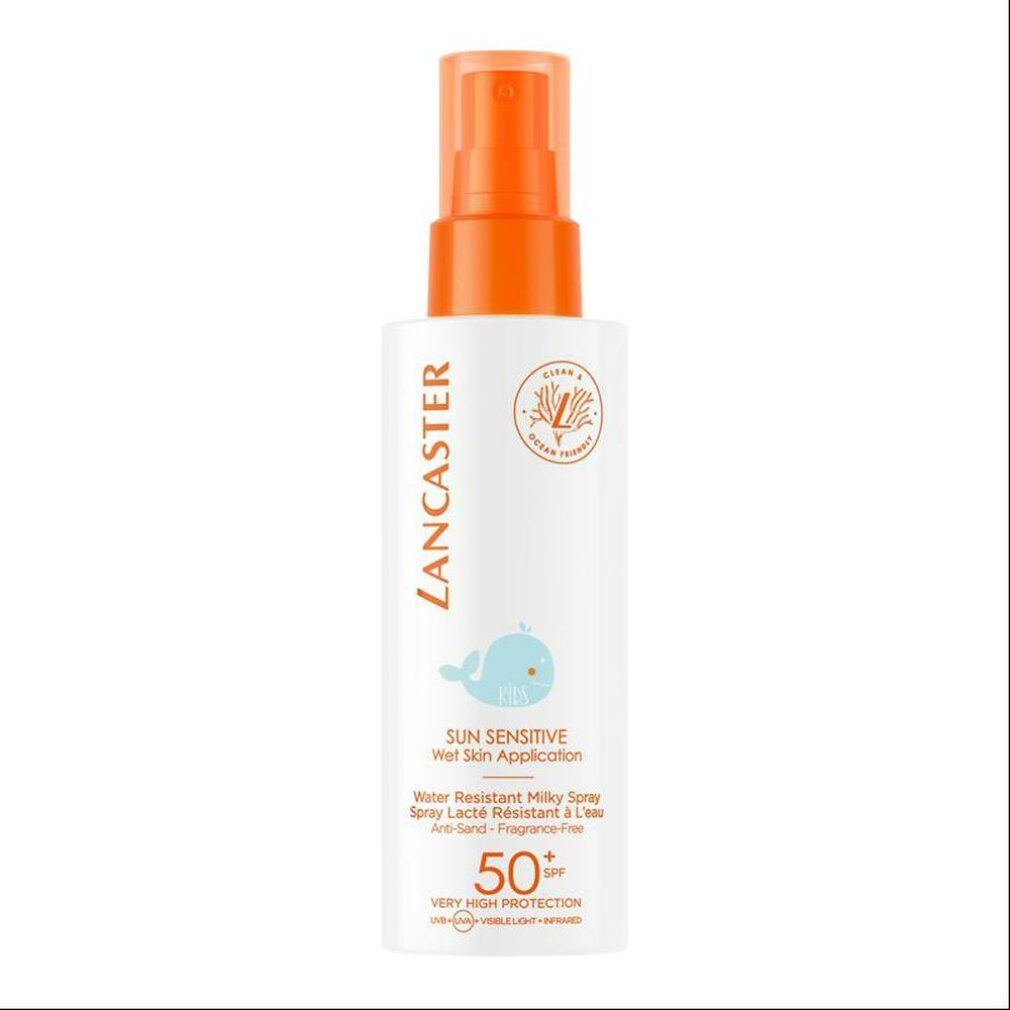 Flacone spray bianco e arancione. Scritte: Lancaster, Sun Sensitive, SPF 50+. Illustrazione balena.