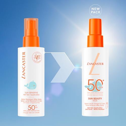 Due flaconi spray affiancati. Sinistra: Sun Sensitive, destra: Sun Beauty Kids. Entrambi: Lancaster, 50 SPF.