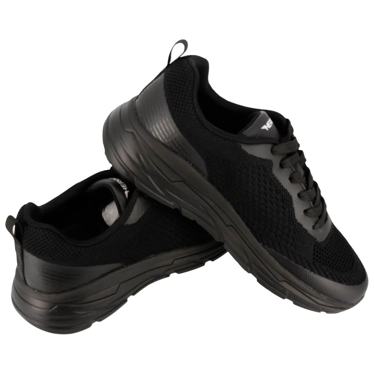 Sneakers Hergos H3800 neri. Tessuto traspirante, lacci, logo. Due scarpe sovrapposte.