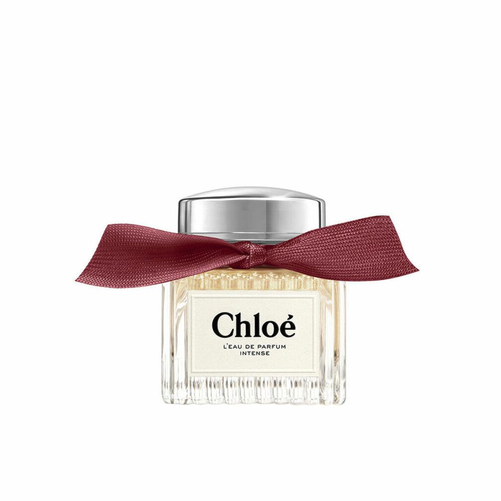 Flacone Chloé Eau de Parfum Intense con fiocco rosso.