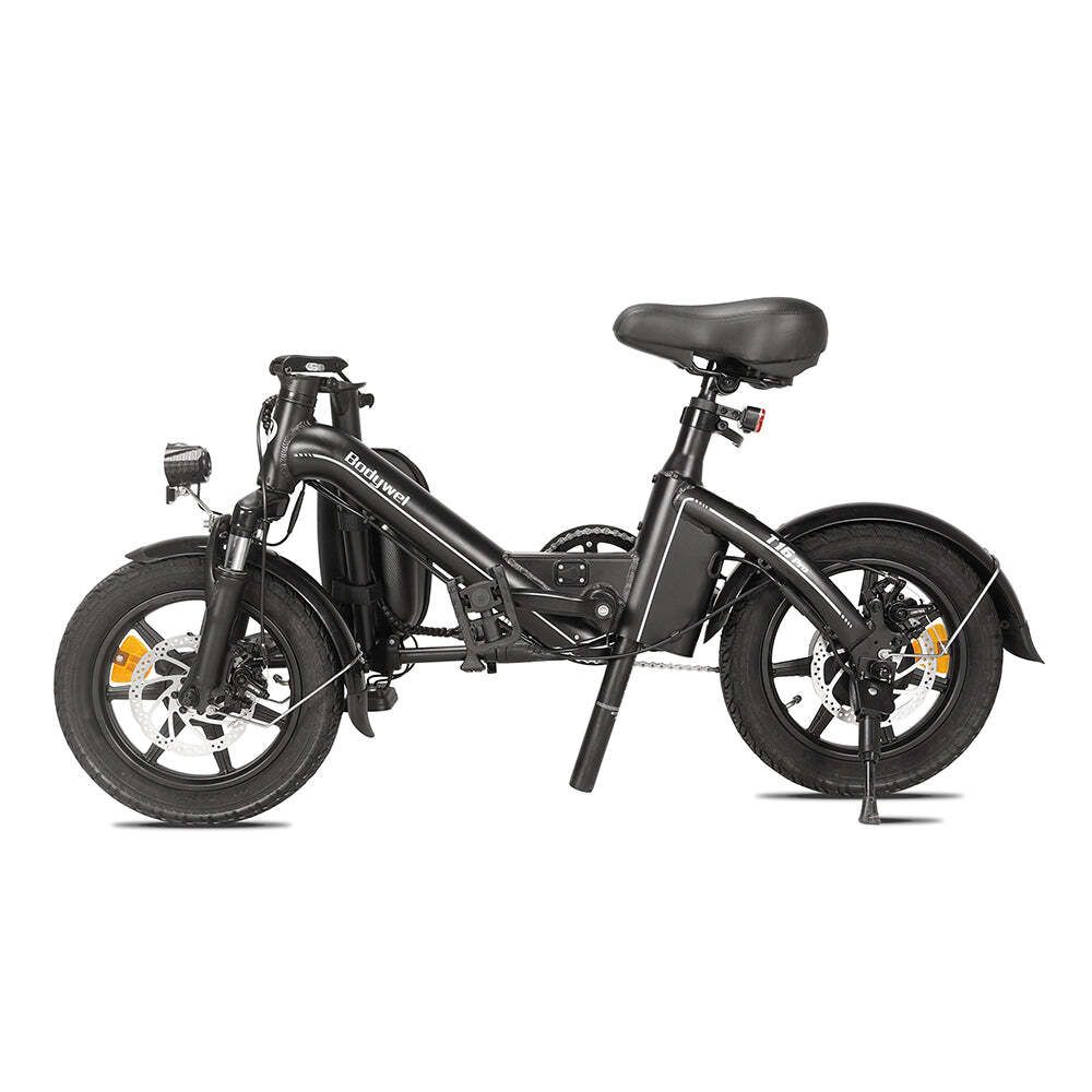 E-bike pieghevole nero. Visibili: sella, ruote, faro, portapacchi. Marchio Bodywel.
