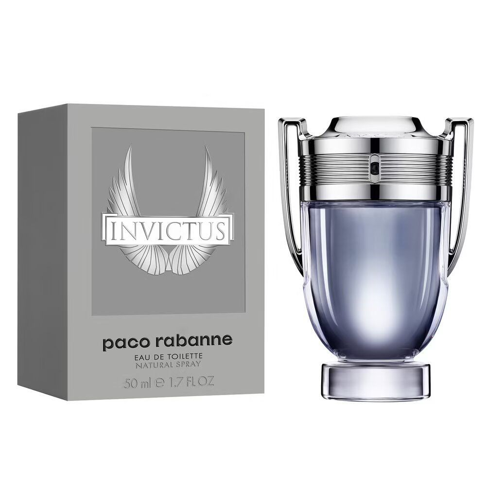 Flacone di profumo INVICTUS con tappo argentato e liquido grigio, accanto a confezione grigia con logo e testo paco rabanne.