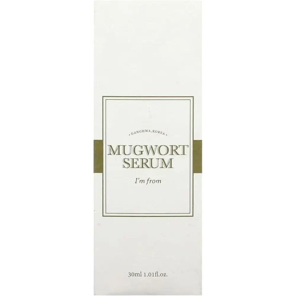 Confezione bianca con "Mugwort Serum". Marchio "I'm from". In basso: 30ml 1.01 fl.oz.