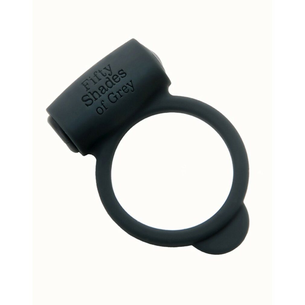 Anello fallico grigio scuro con attacco vibrante. Scritta: Fifty Shades of Grey.