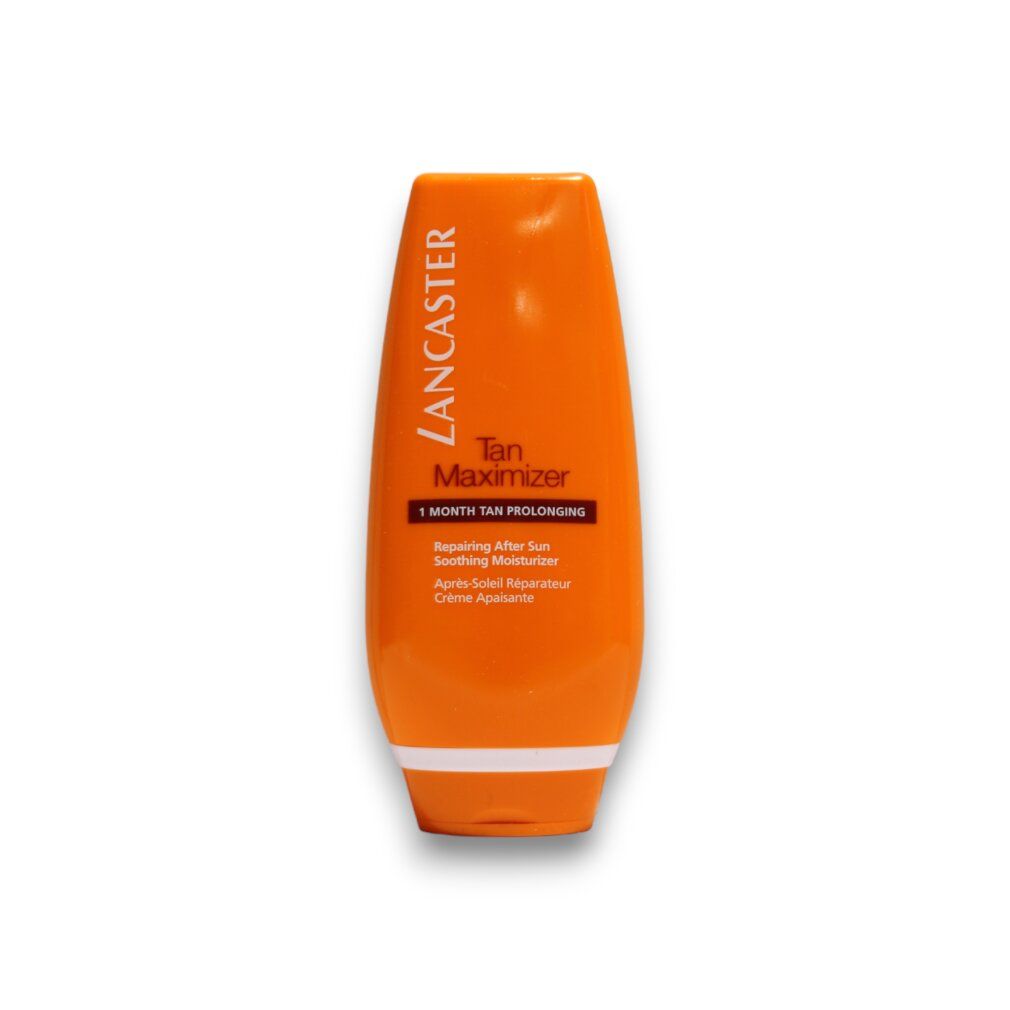 Tubo arancione. Scritta: Lancaster, Tan Maximizer, 1 Month Tan Prolonging, Repairing After Sun Soothing Moisturizer.