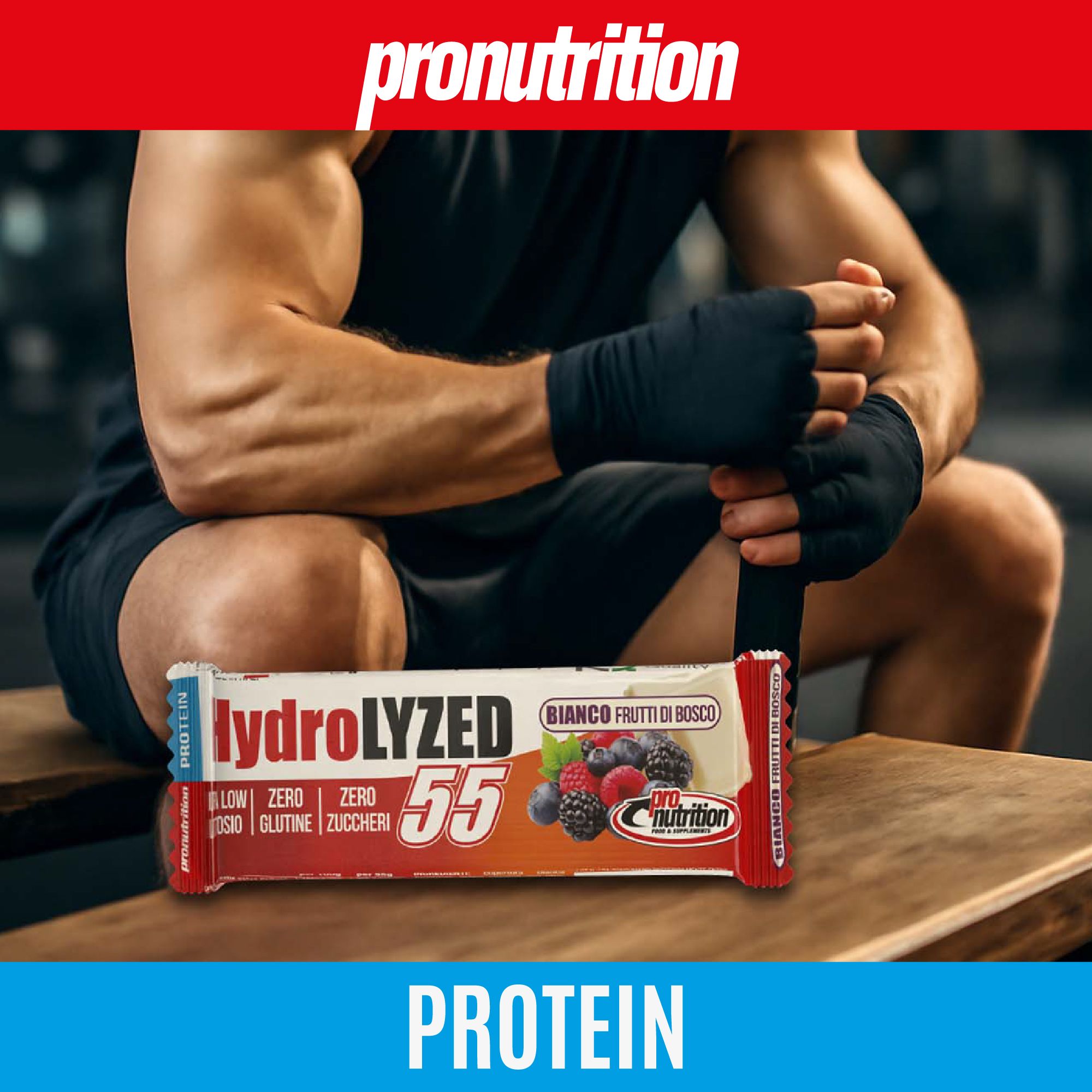 Barretta proteica HydroLYZED, pronutrition, su panca. Scritta: Zero zuccheri, senza glutine e lattosio. Uomo con bendaggi. Pre Workout e Post Workout.