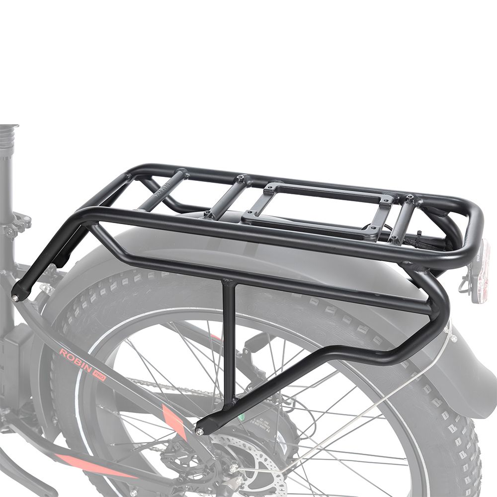 Portapacchi sulla ruota posteriore di una e-bike. Metallo nero, forma rettangolare. Montato sopra la ruota posteriore.