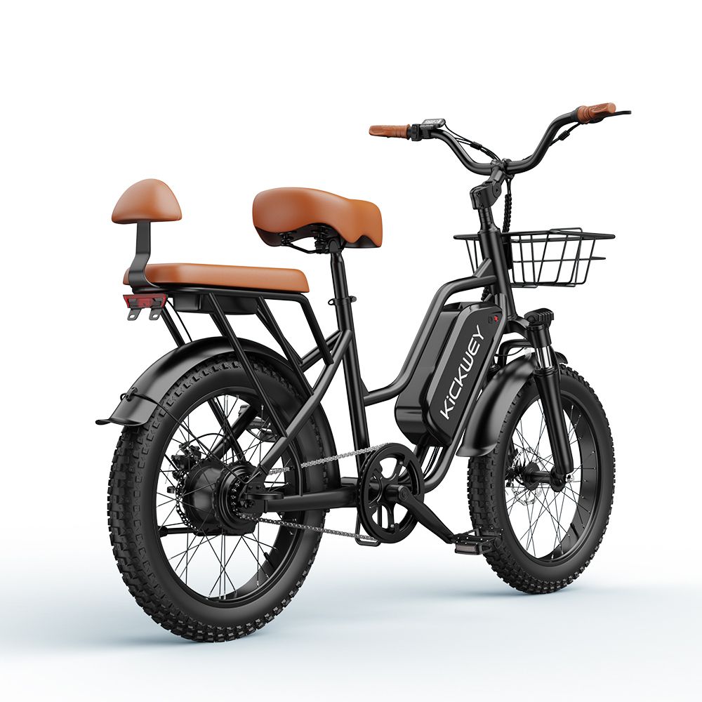 E-bike nera, sella marrone, cestino. Batteria con logo KICKWEY. Vista posteriore.