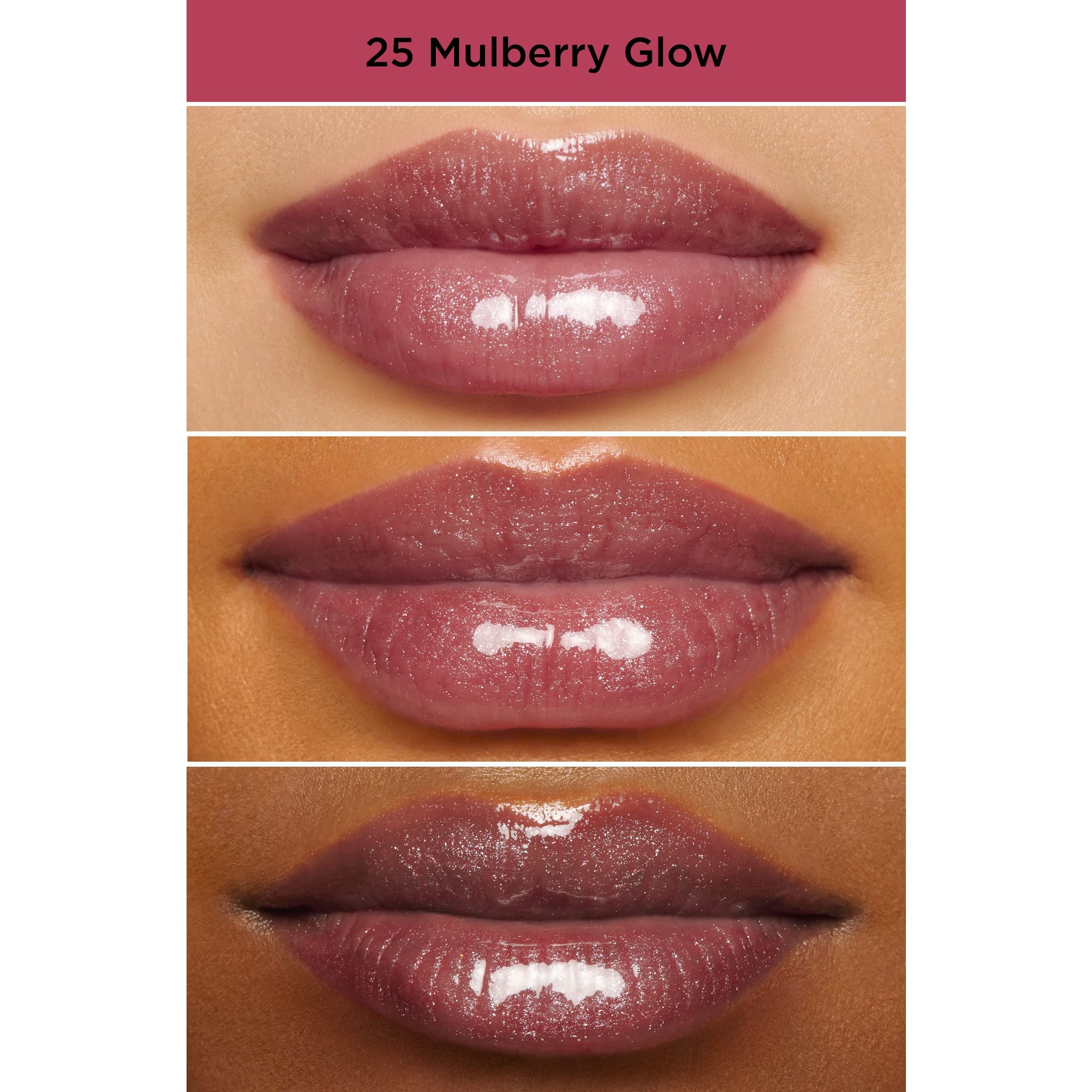 Primo piano di tre labbra lucide. Tonalità 25 Mulberry Glow.