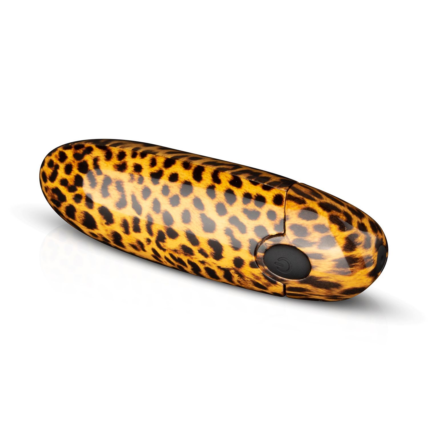 Vibratore con fantasia leopardata. Forma ovale. Pulsante nero. Su sfondo bianco.