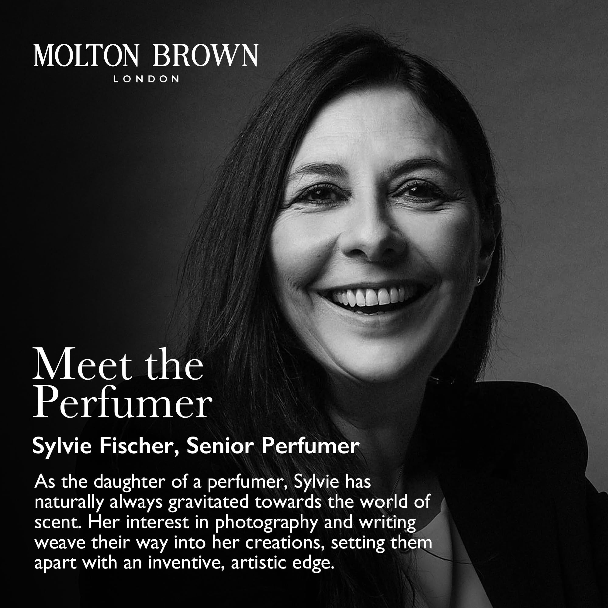 Ritratto in bianco e nero di Sylvie Fischer, profumiere senior. Testo: Meet the Perfumer. Testo sul suo lavoro.
