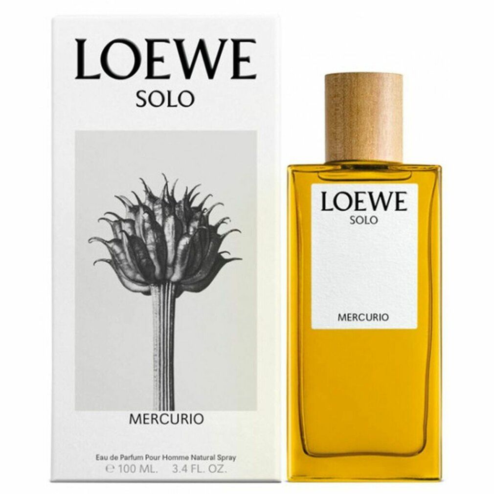 Flacone e confezione. Sulla confezione: "LOEWE SOLO MERCURIO". Flacone con tappo in legno e liquido giallo.