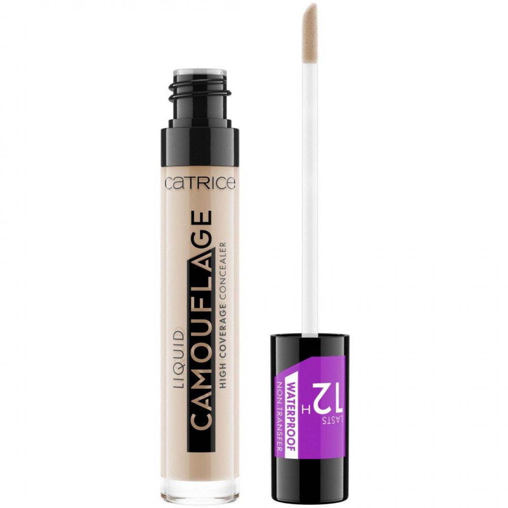 Correttore liquido ad alta coprenza Catrice. Flacone con applicatore. Testo: Liquid Camouflage, High Coverage Concealer, Waterproof, 12H.