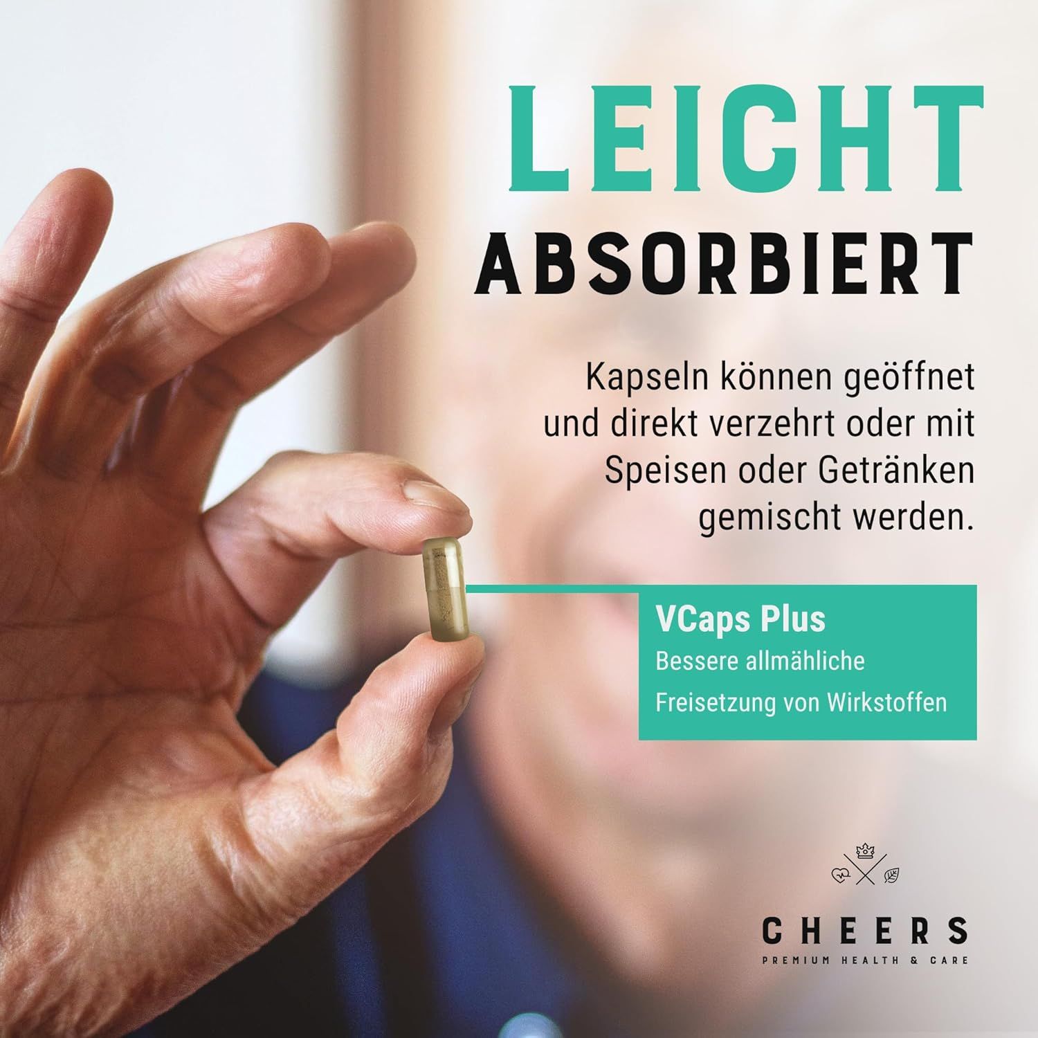 Mano che tiene una capsula. Testo: Le capsule possono essere aperte e consumate direttamente. Marchio: CHEERS.