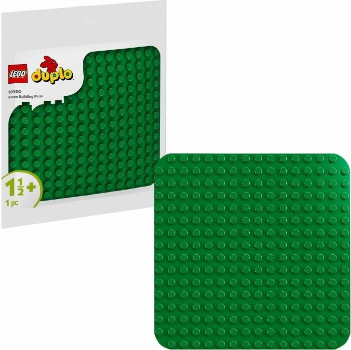 Base verde LEGO Duplo. Quadrata, con borchie. Confezione con logo e raccomandazione di età.