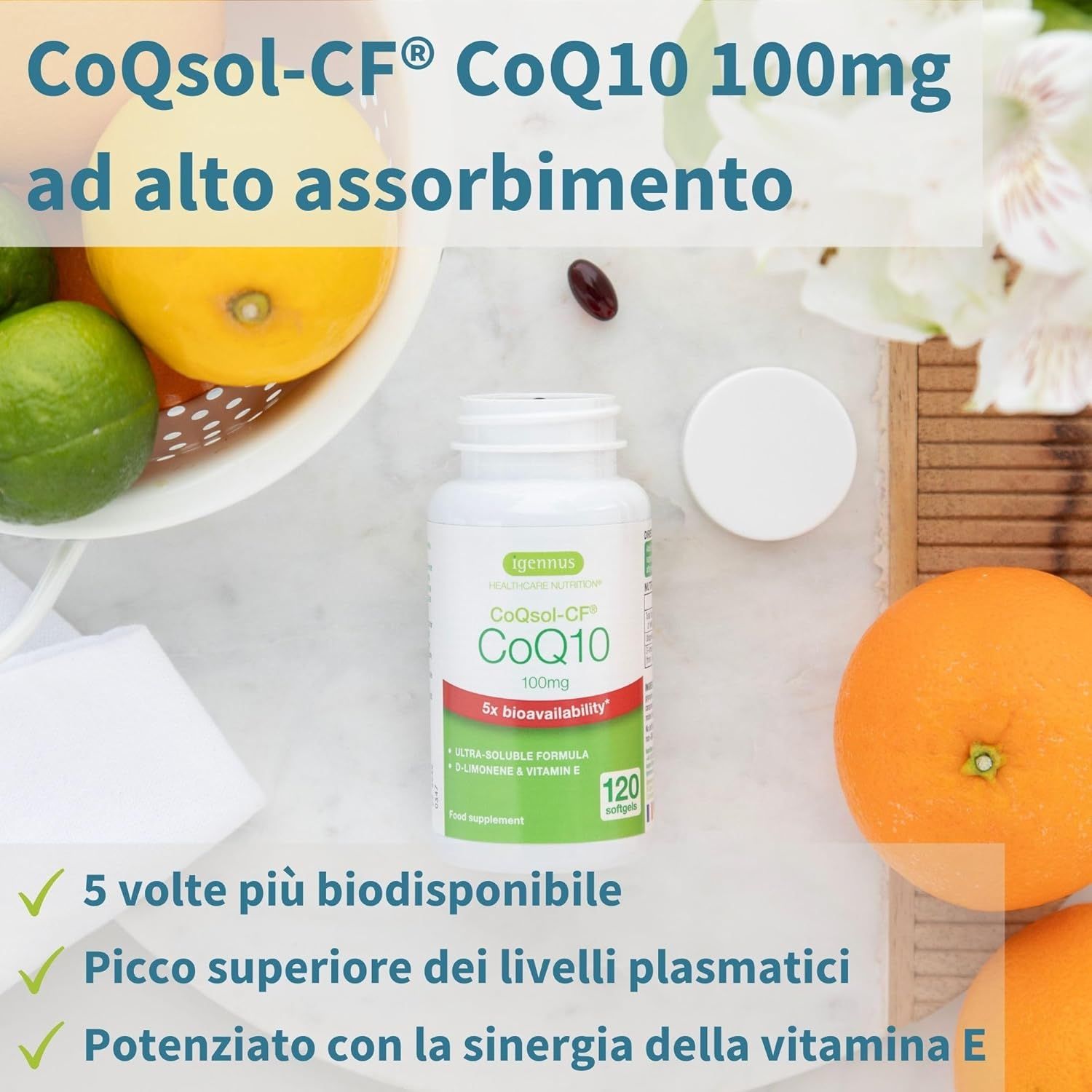 Flacone di prodotto vicino alla frutta. Testo: CoQsol-CF CoQ10 100mg ad alto assorbimento. 5x biodisponibilità.