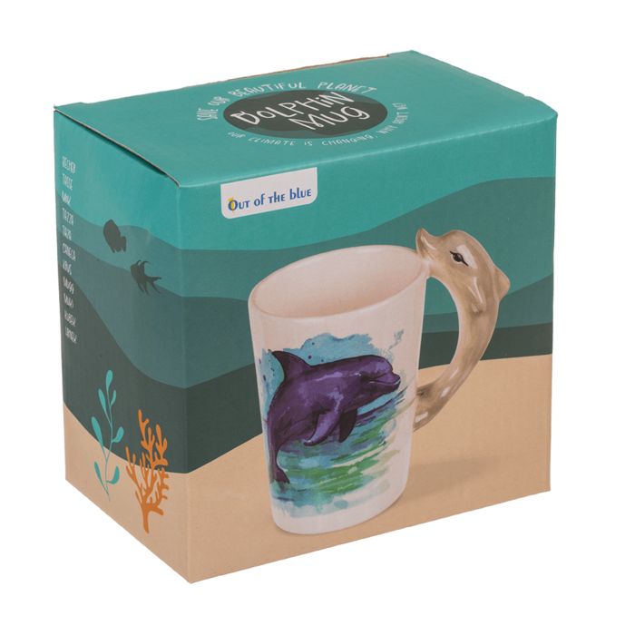 Tazza con manico a forma di delfino e motivo delfino. Confezionata in scatola turchese stampata. Marchio: Out of the blue.