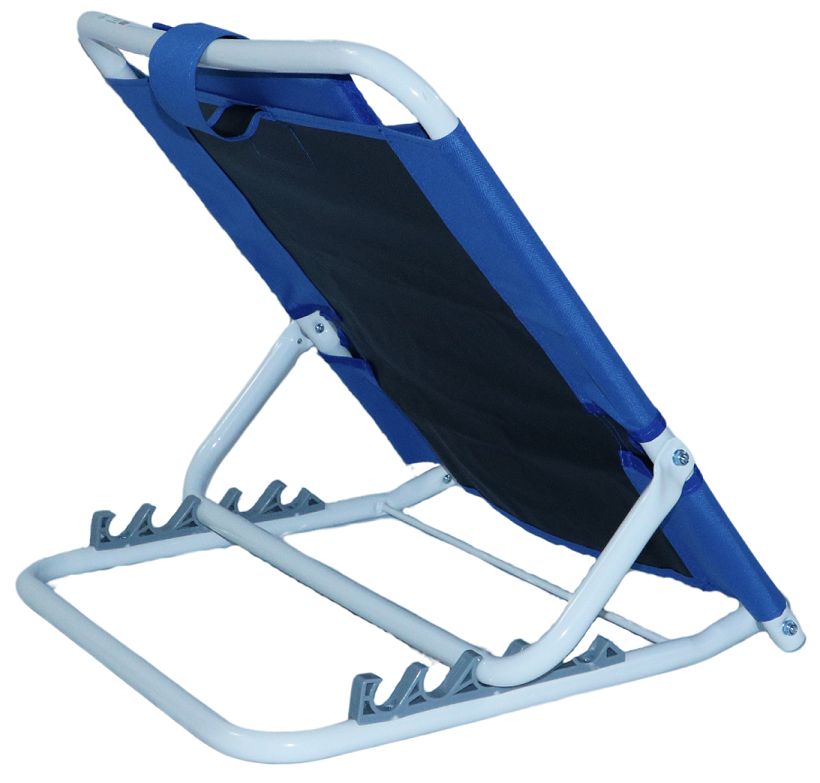 Supporto reclinabile blu, telaio bianco, regolabile. Per disabili, anziani e assistiti. Vista posteriore.