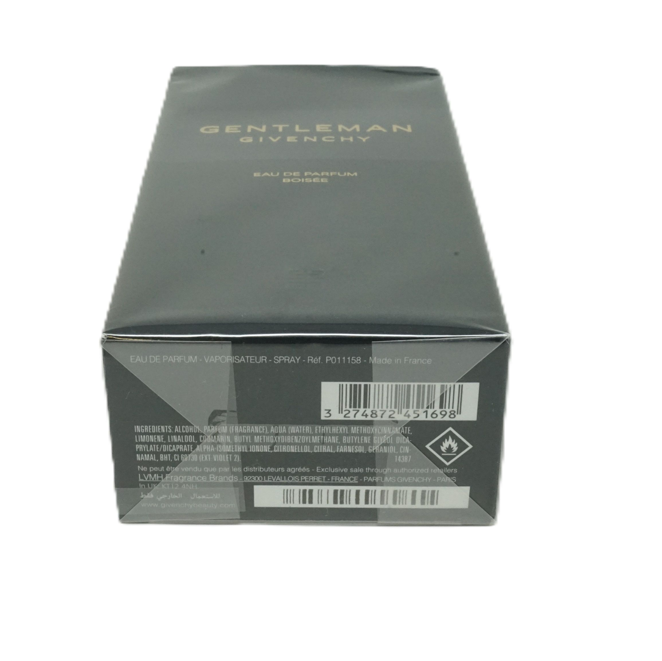 Confezione nera con scritta dorata "GENTLEMAN GIVENCHY". Base con codice a barre e informazioni sul contenuto.