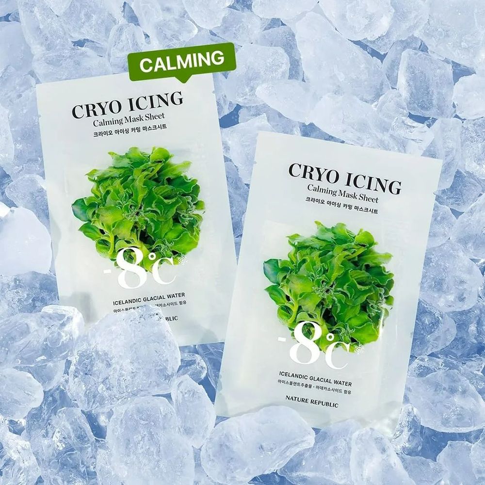 Due bustine bianche con scritta "CRYO ICING" e illustrazione verde. Collocato su cubetti di ghiaccio. Testo: "-8°C".