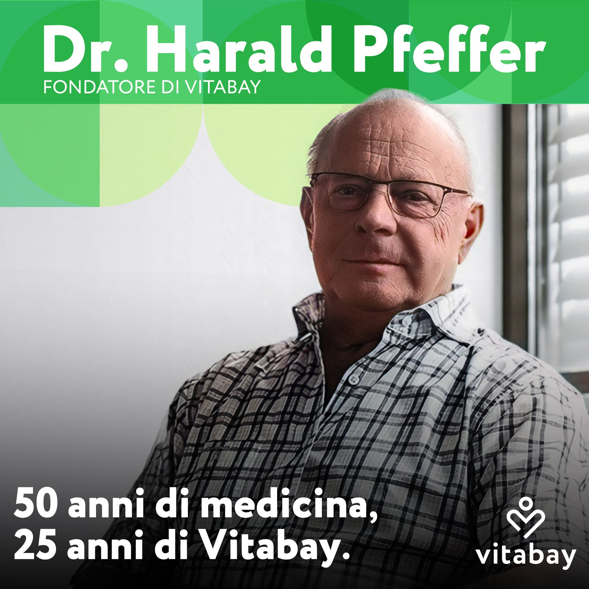 Vitabay Vitamina K2 contribuisce alla normale coagulazione del sangue. Coppia sulla spiaggia.