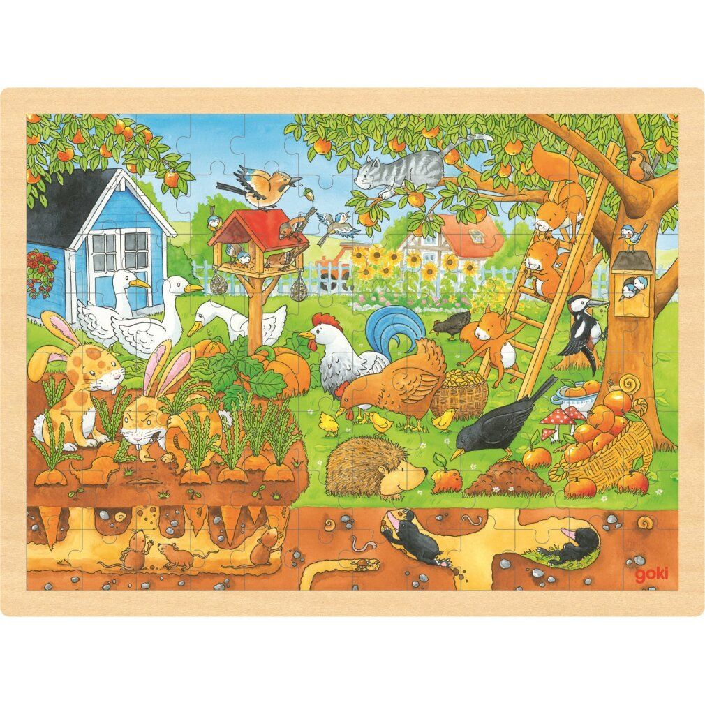 Puzzle in legno con motivo giardino. Forma rettangolare, cornice. Animali e piante in scena. Logo Goki in basso a destra.