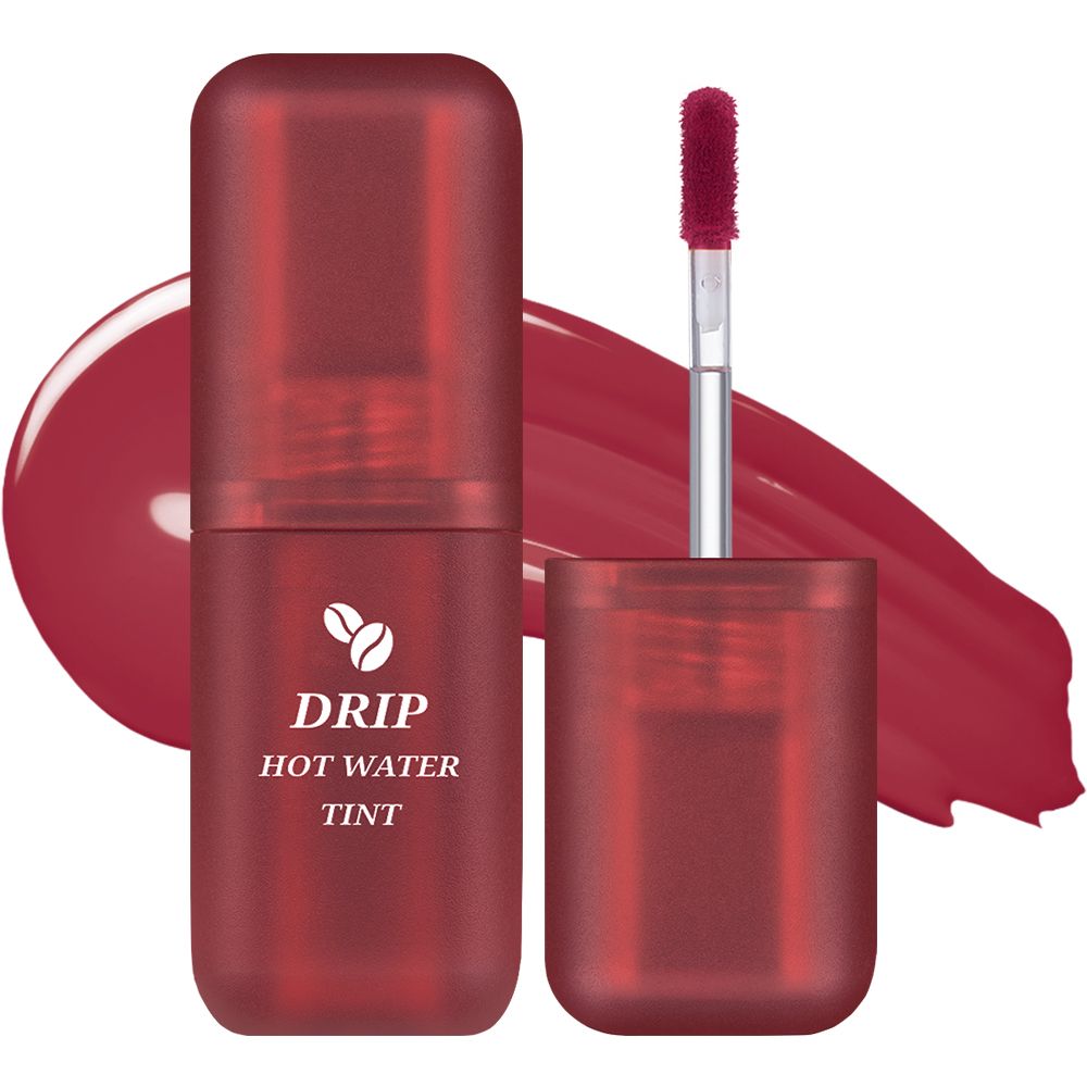 Tinta labbra rossa con applicatore. Scritta: Drip Hot Water Tint. Macchia di colore.