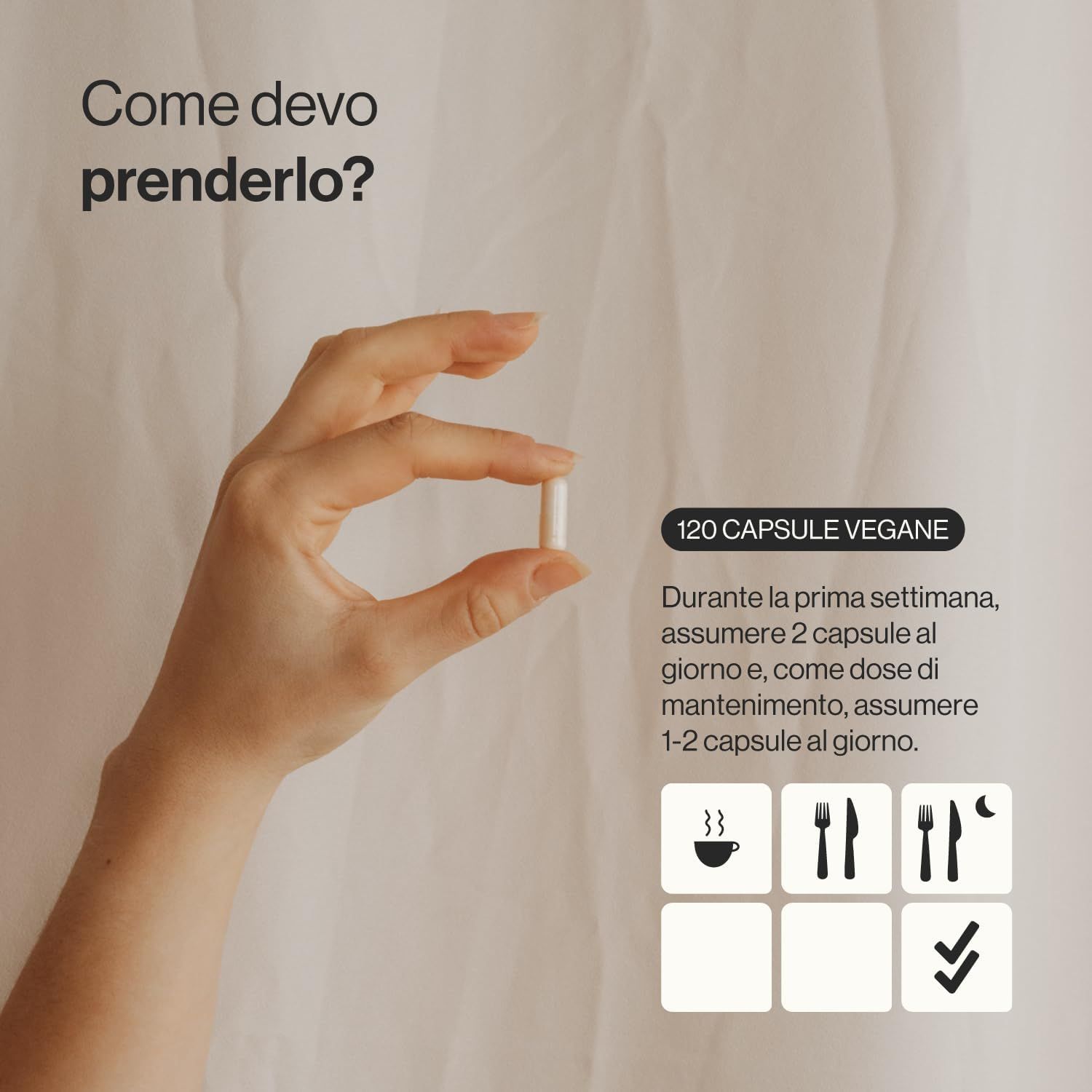 Una mano tiene una capsula. Scritta: 120 capsule vegane. Istruzioni per l'uso.