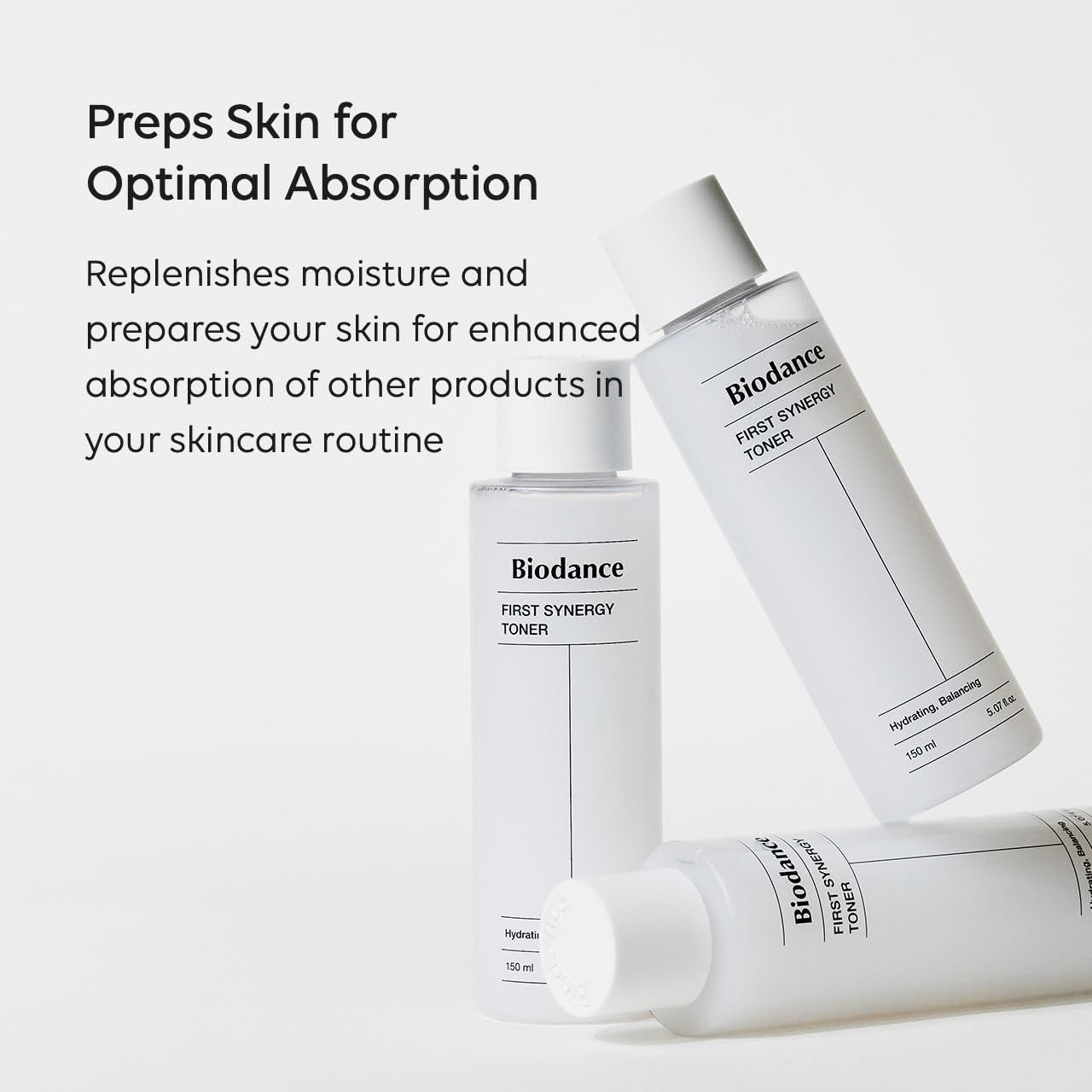 Tre flaconi Biodance First Synergy Toner. Testo: Preps Skin for Optimal Absorption. Idratante e riequilibrante.