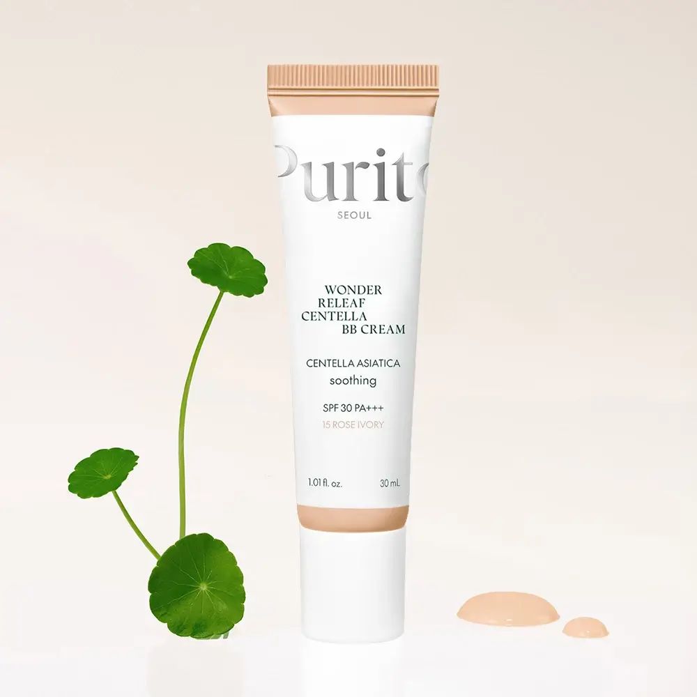 Tubo di BB Cream con foglia di Centella. Marchio Purito, testo: Wonder Releaf Centella BB Cream, SPF 30 PA+++, tonalità Rose Ivory.