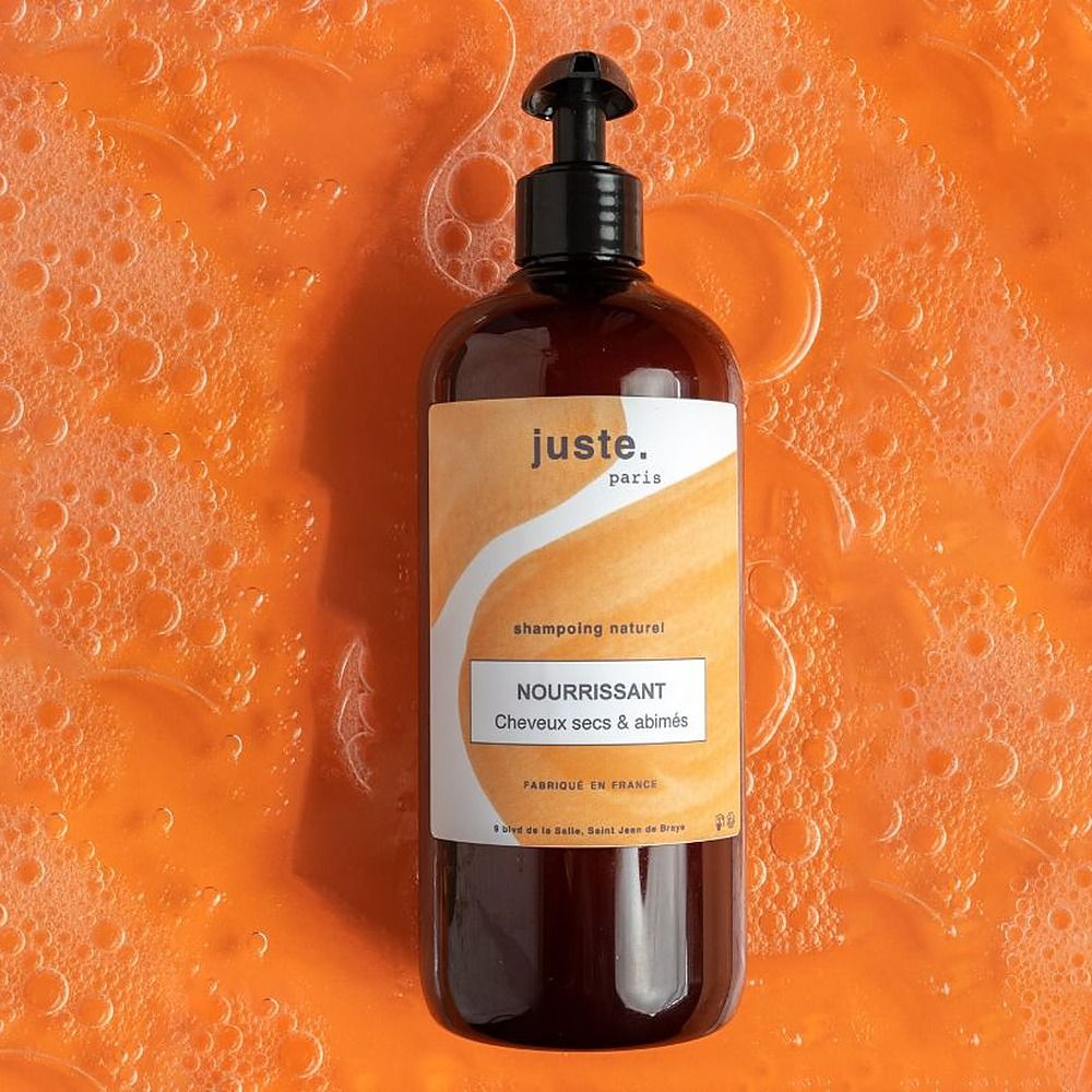 Flacone con erogatore, shampoo per capelli secchi.