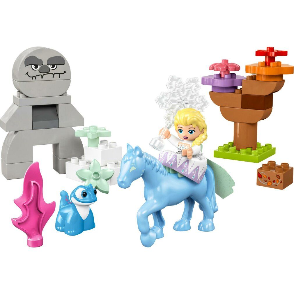 Set LEGO DUPLO con Elsa, Bruni, cavallo blu, rocce grigie, piante e altri elementi. Senza confezione.