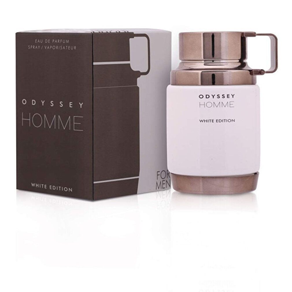 Flacone bianco con tappo e manico neri, accanto a una scatola marrone. Scritta: Odyssey Homme White Edition.