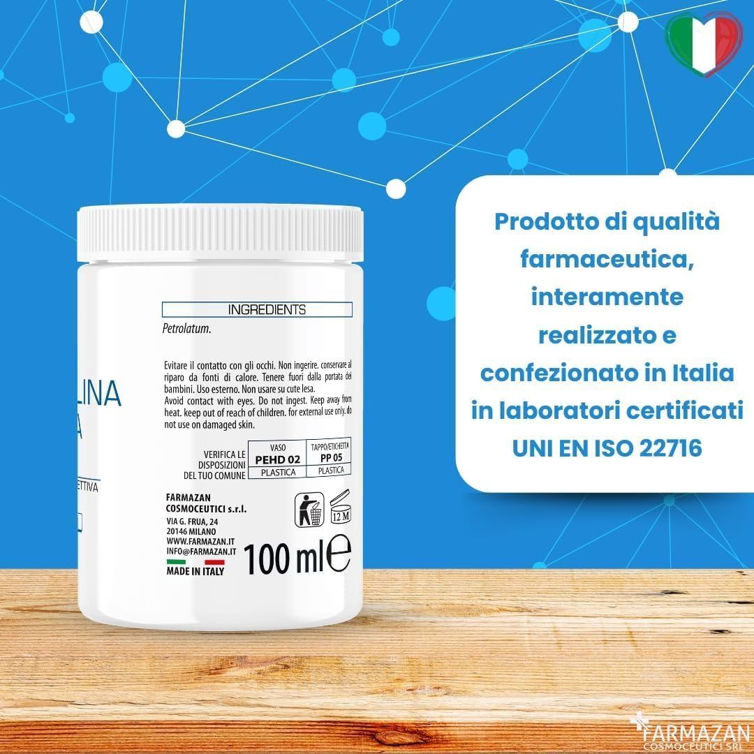 Prodotto: VASELINA BIANCA. Scritta: 100 ml. Testo: MADE IN ITALY. Logo: FARMAZAN COSMOCEUTICI SRL. Certificazione: UNI EN ISO 22716.